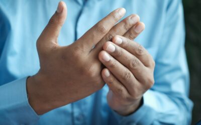 Managing Arthritis Pain: How Pain Clinics Help You Move Freely Again